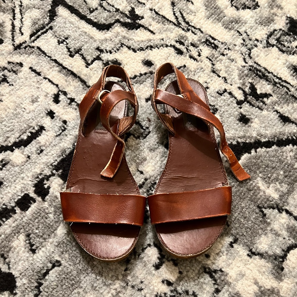 Well-loved Tan/Brown Sandals